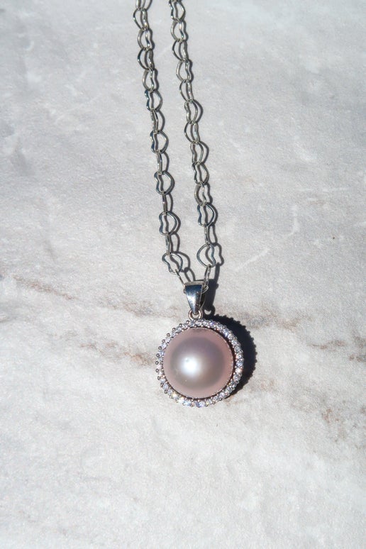 HQ Edison Pearl Pendant - Sterling Silver Heart Chain
