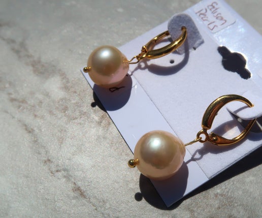 Elegant Gold Edison Freshwater Pearl Hoop Earrings!π