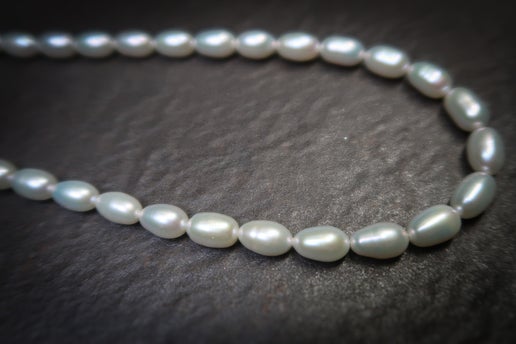 Simple White Pearl Necklace