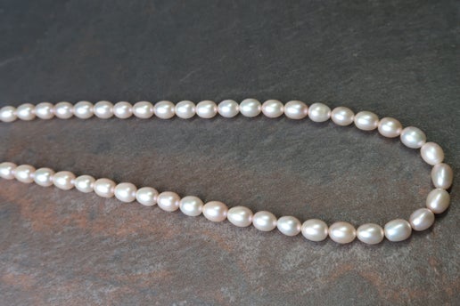 High Quality Pale Pink Rice Pearl Necklace - Gold Plated