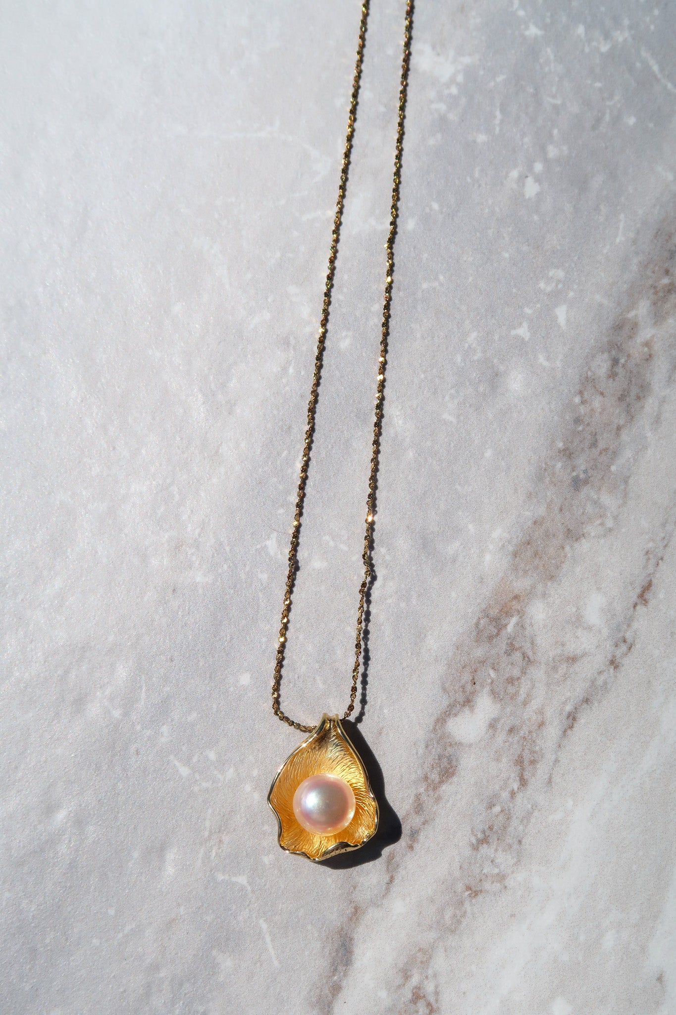 14K Gold Plated 925 Freshwater Pearl Mollusk Necklace