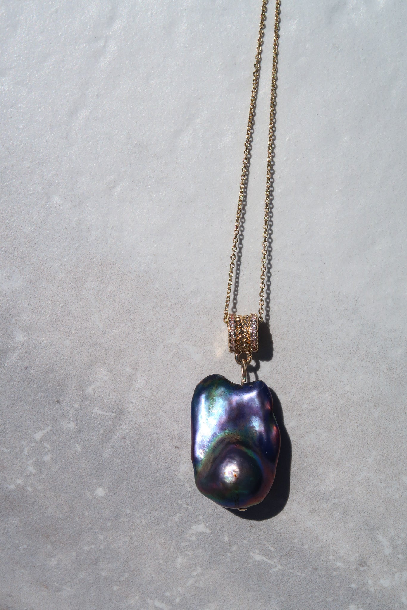 Peacock Pearl Rainbow Luster Pendant