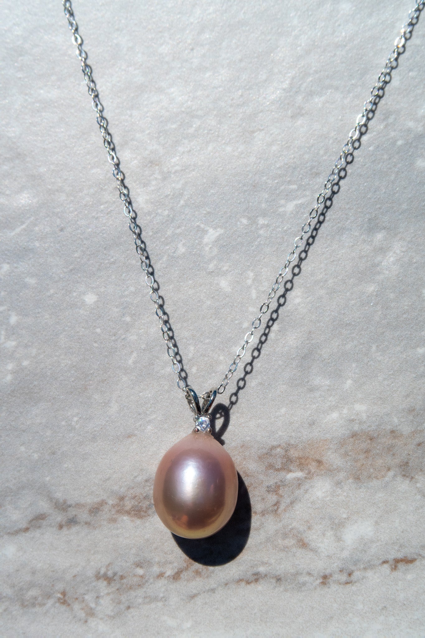 Radiance Rose Pearl Pendant✨ - Gold Filled