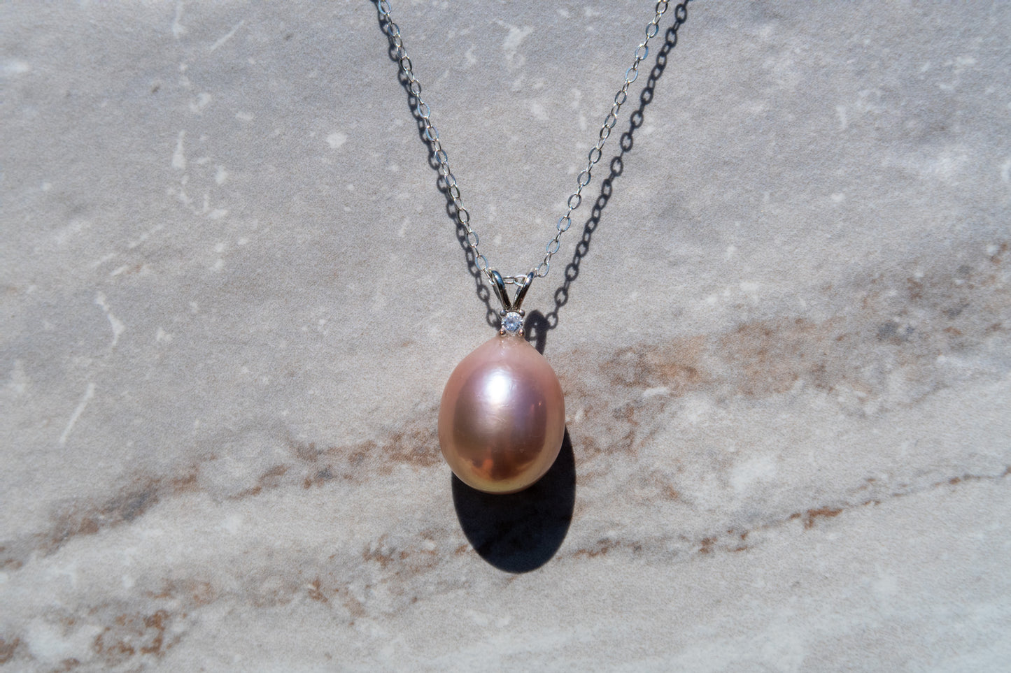 Radiance Rose Pearl Pendant✨ - Gold Filled