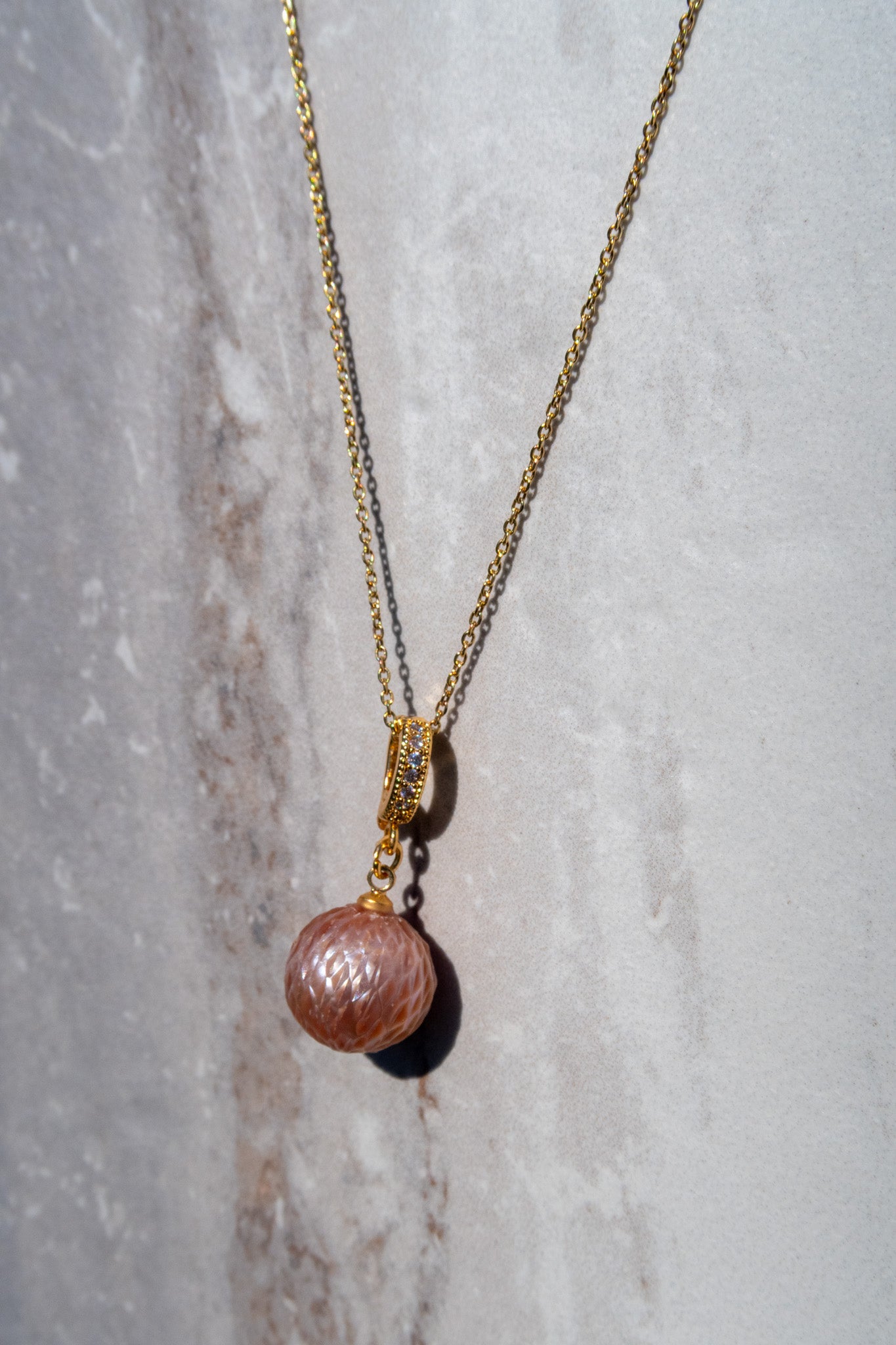 Dragon Scale Mauve Pearl Pendant