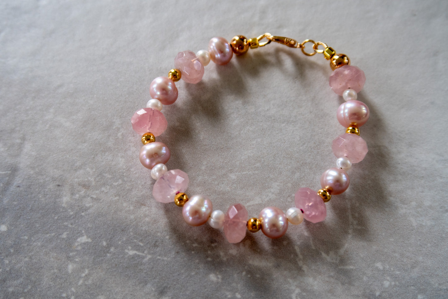 Rose Quartz & Mix Pearls Bracelet
