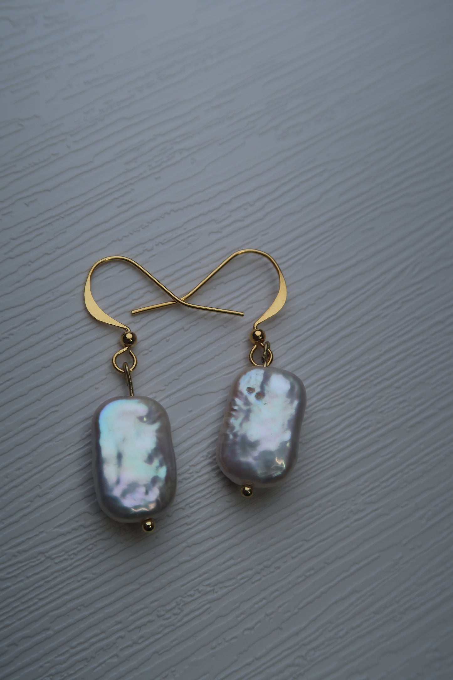 White Rectangle Pearl Earrings✨