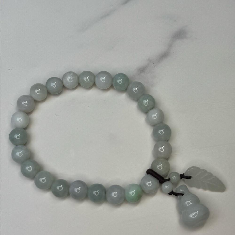 Jade Bead with Hulu & Feather Bracelet