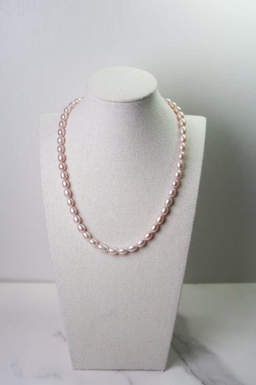 High Quality Pale Pink Rice Pearl Necklace - Gold Plated