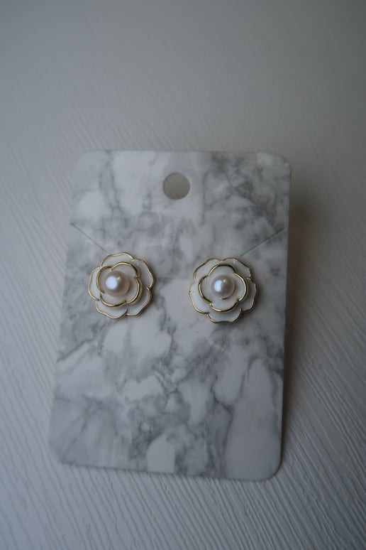 Flower Stud Earrings - Gold Plated