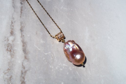 Stunning Pink Baroque Pendant Necklace