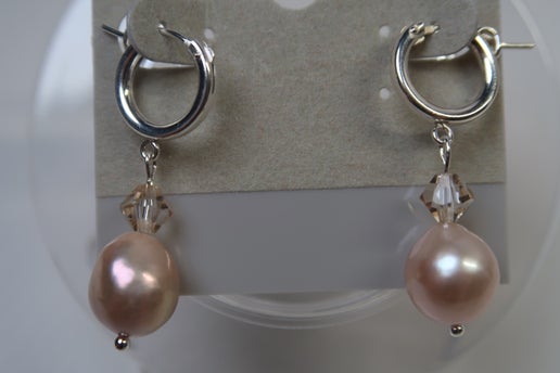 Natural Pinky Peach Freshwater Edison Pearl Hoops