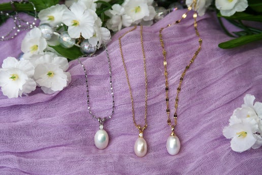 Elegant White Teardrop Pearl💜