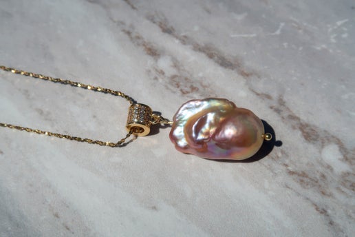 Stunning Pink Baroque Pendant Necklace