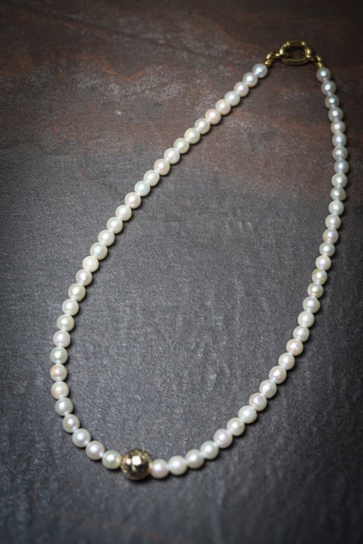 Classic Freshwater Pearl Necklace