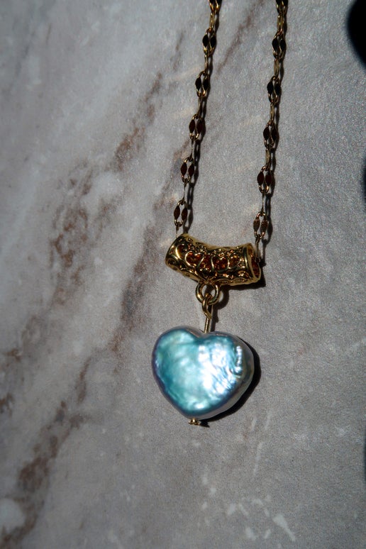Pearly Heart Necklace - 18K Gold Plated