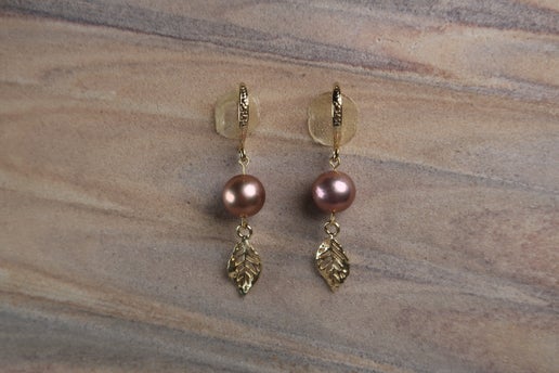Pink Edison Pearl Earrings - Gold Plated