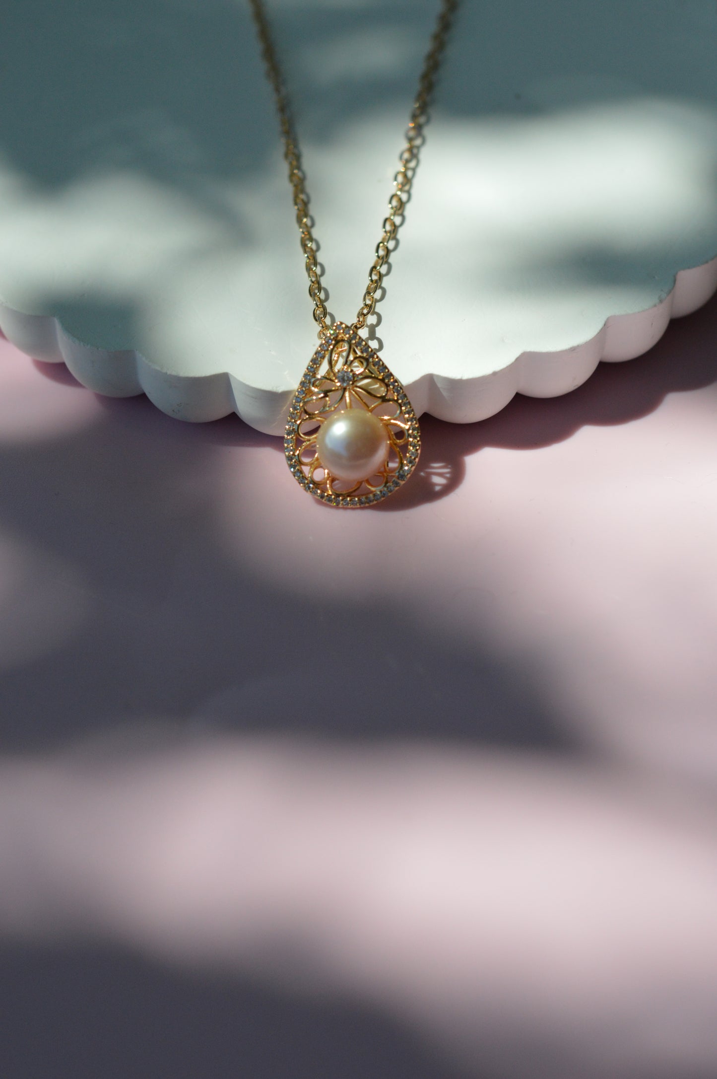 Pale Pink Pearl Pendant Necklace – 16–18" Gold Chain - Natural Freshwater Pearl