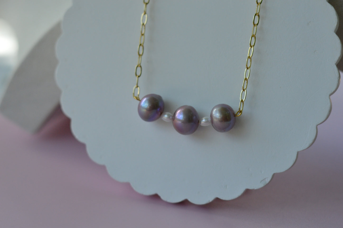 22.5" Natural Purple Edison Pearl & White Rice Pearl Necklace – Gold Plated Chain