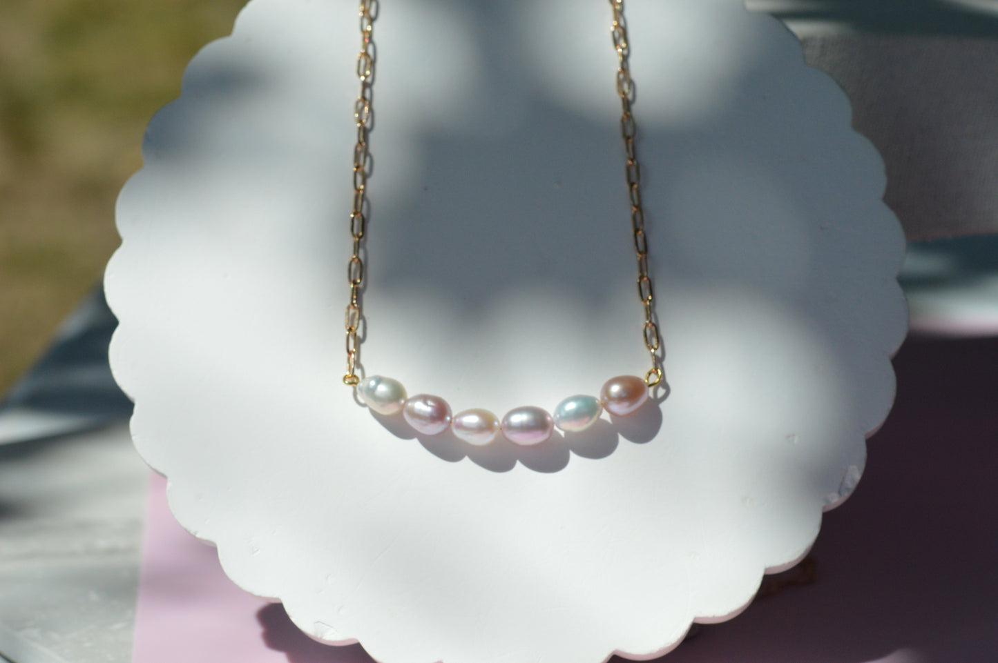 23" Pink & White Freshwater Pearl Necklace – Gold Plated Chain