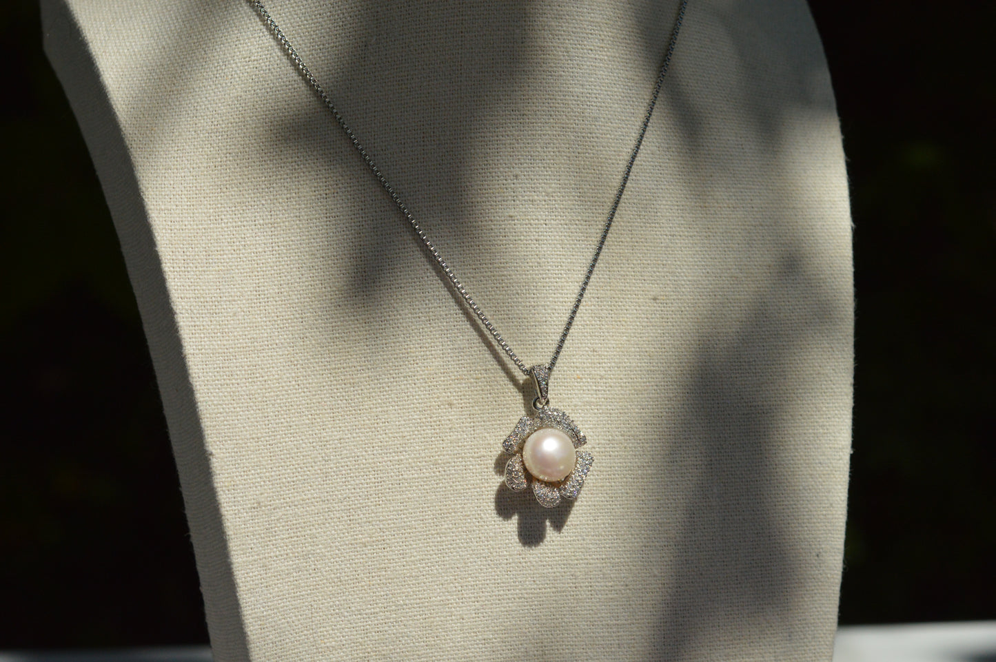 White Pearl Flower Pendant Necklace – 20-22" - Natural Freshwater Pearl