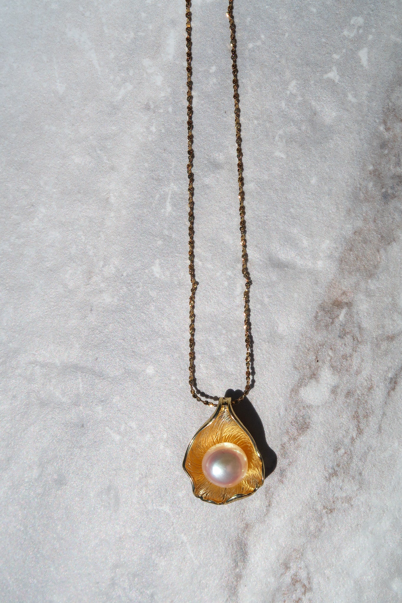 14K Gold Plated 925 Freshwater Pearl Mollusk Necklace