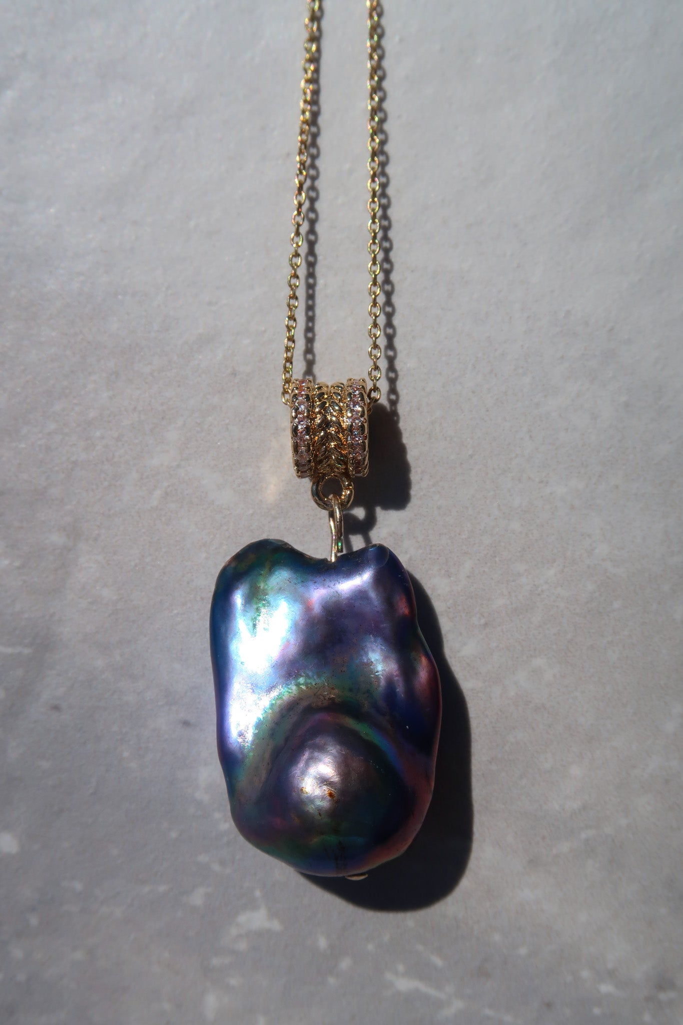 Peacock Pearl Rainbow Luster Pendant