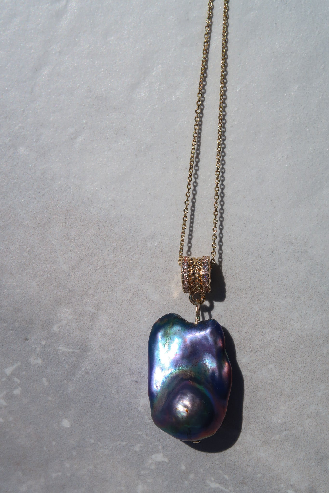 Peacock Pearl Rainbow Luster Pendant