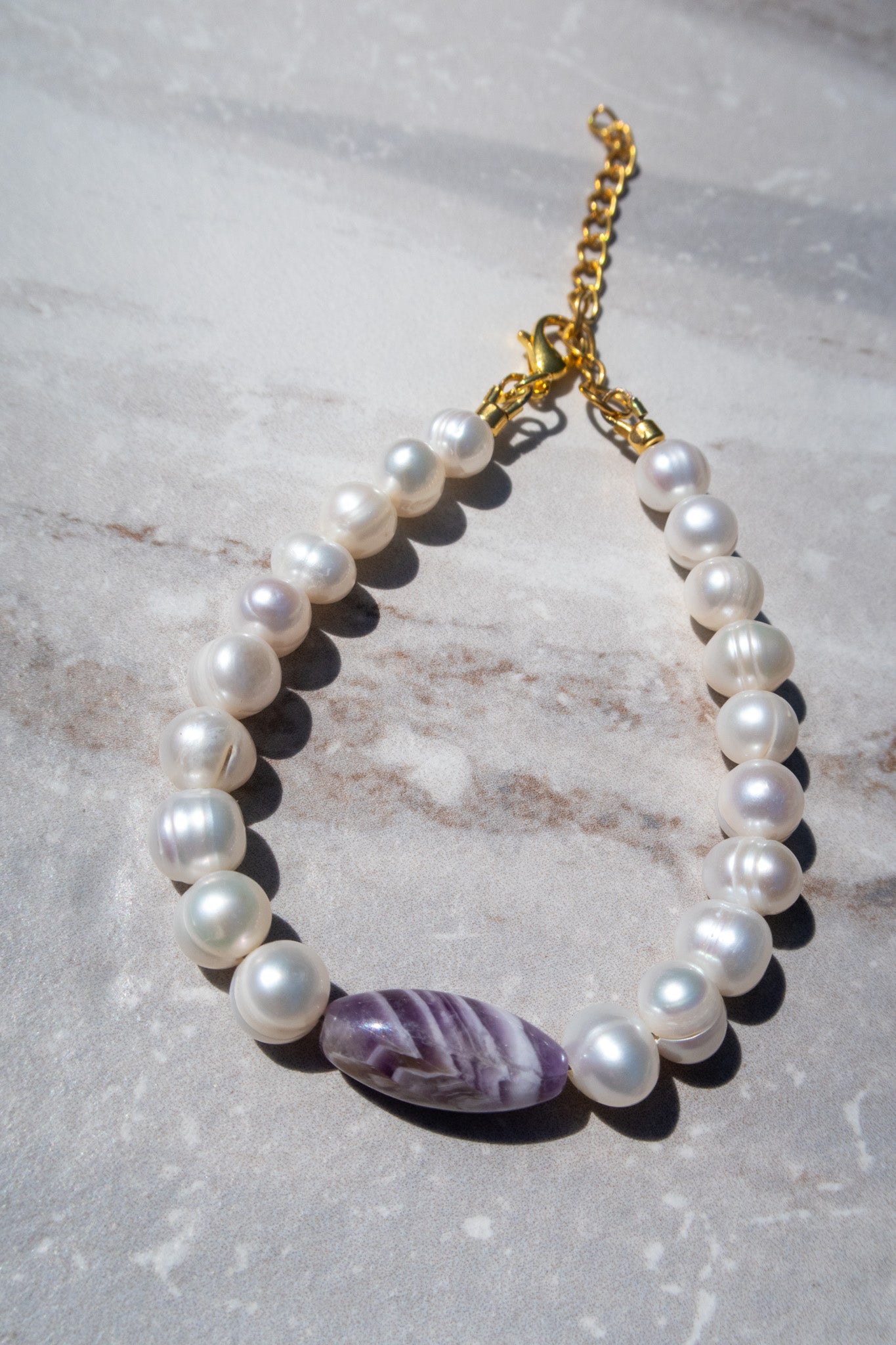 Natural White Freshwater Pearl & Amethyst Bracelet