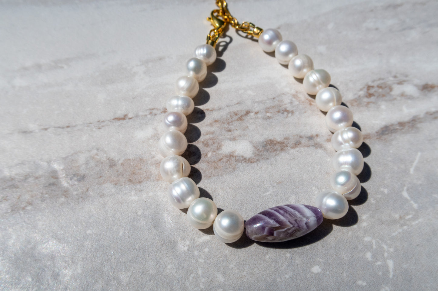 Natural White Freshwater Pearl & Amethyst Bracelet