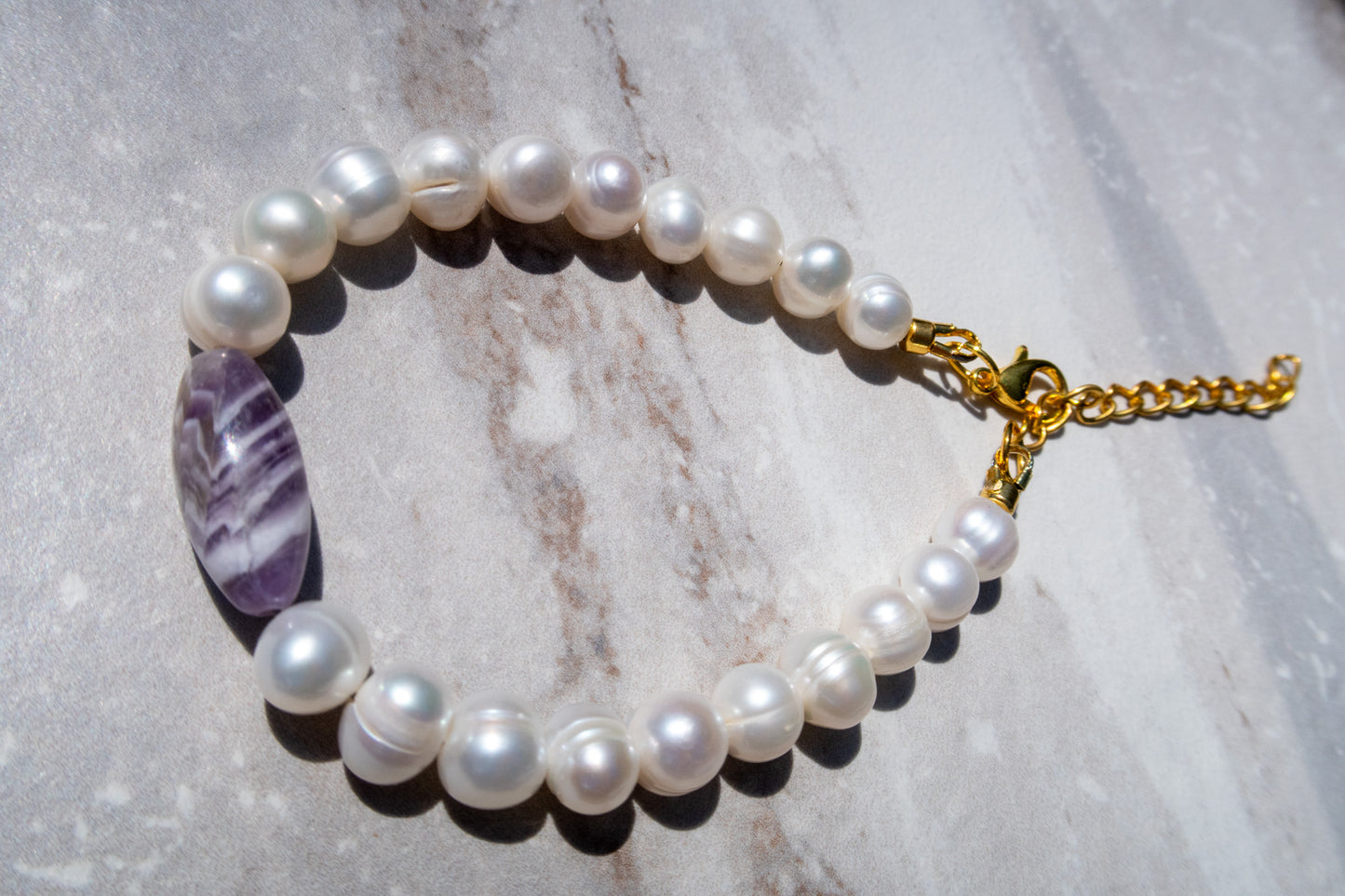 Natural White Freshwater Pearl & Amethyst Bracelet