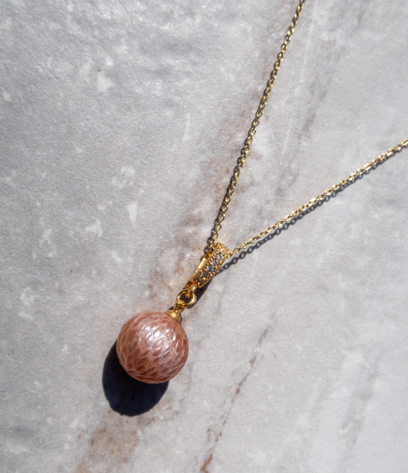 Dragon Scale Mauve Pearl Pendant