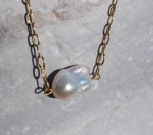 Simple White Baroque Pearl Pendant