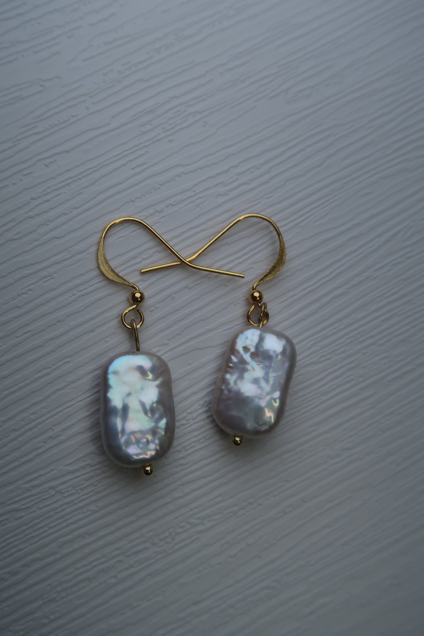 White Rectangle Pearl Earrings✨