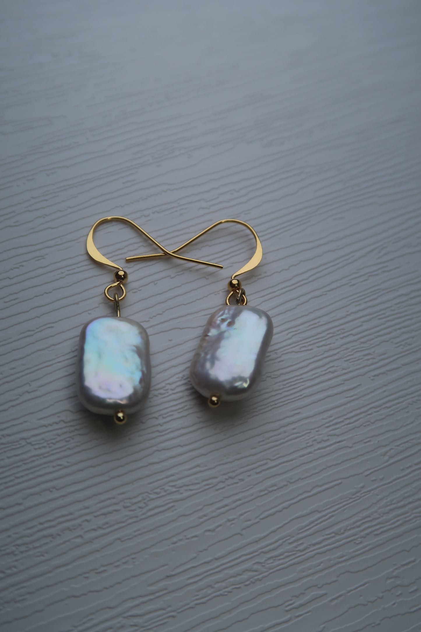 White Rectangle Pearl Earrings✨