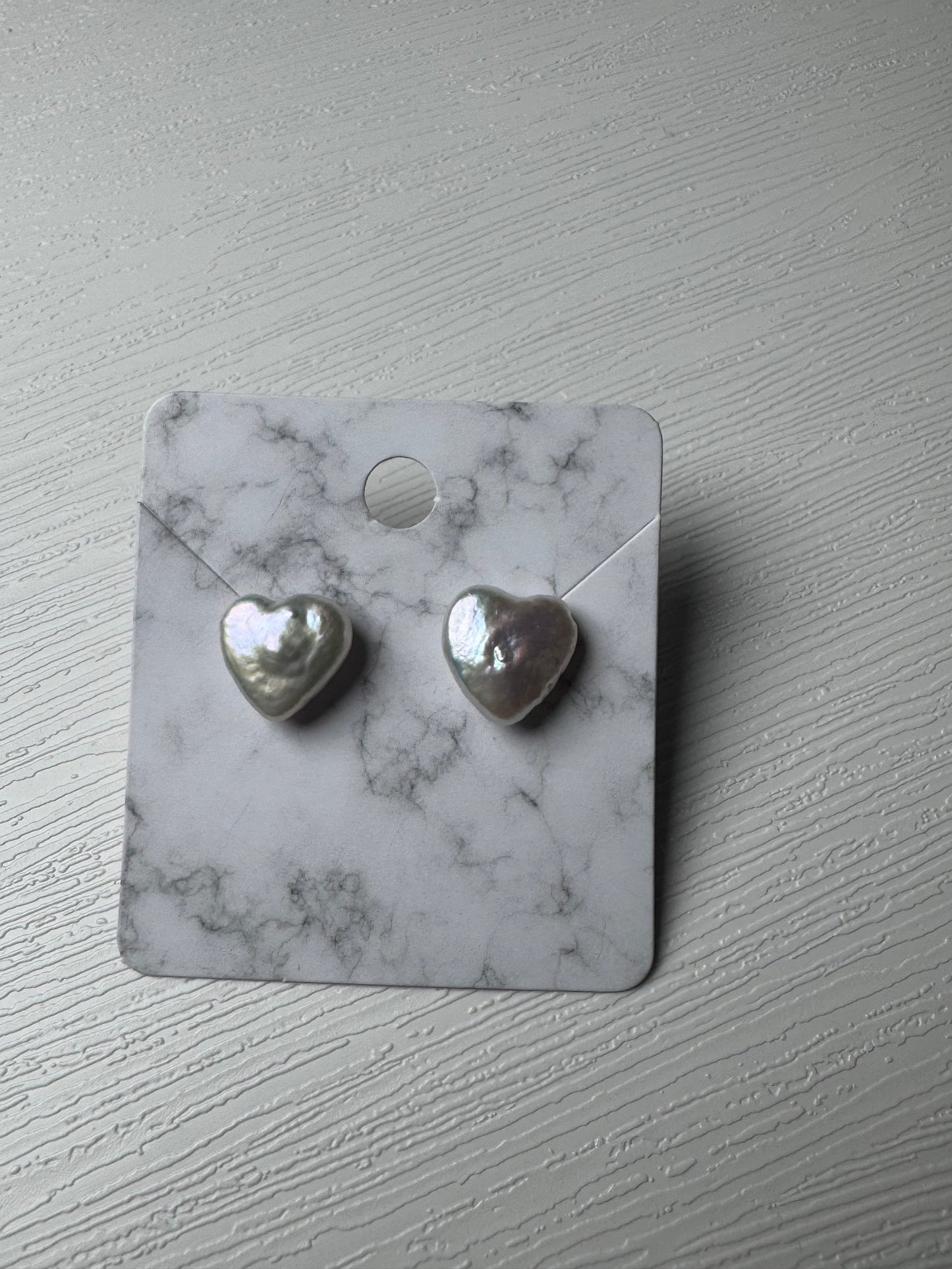 Heart-Shaped Iridescent Pearl Earrings - 925